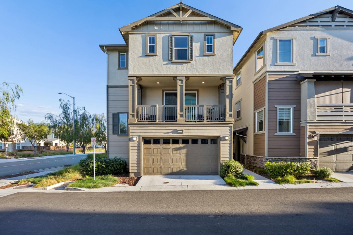 37751 Hickory Street — photo