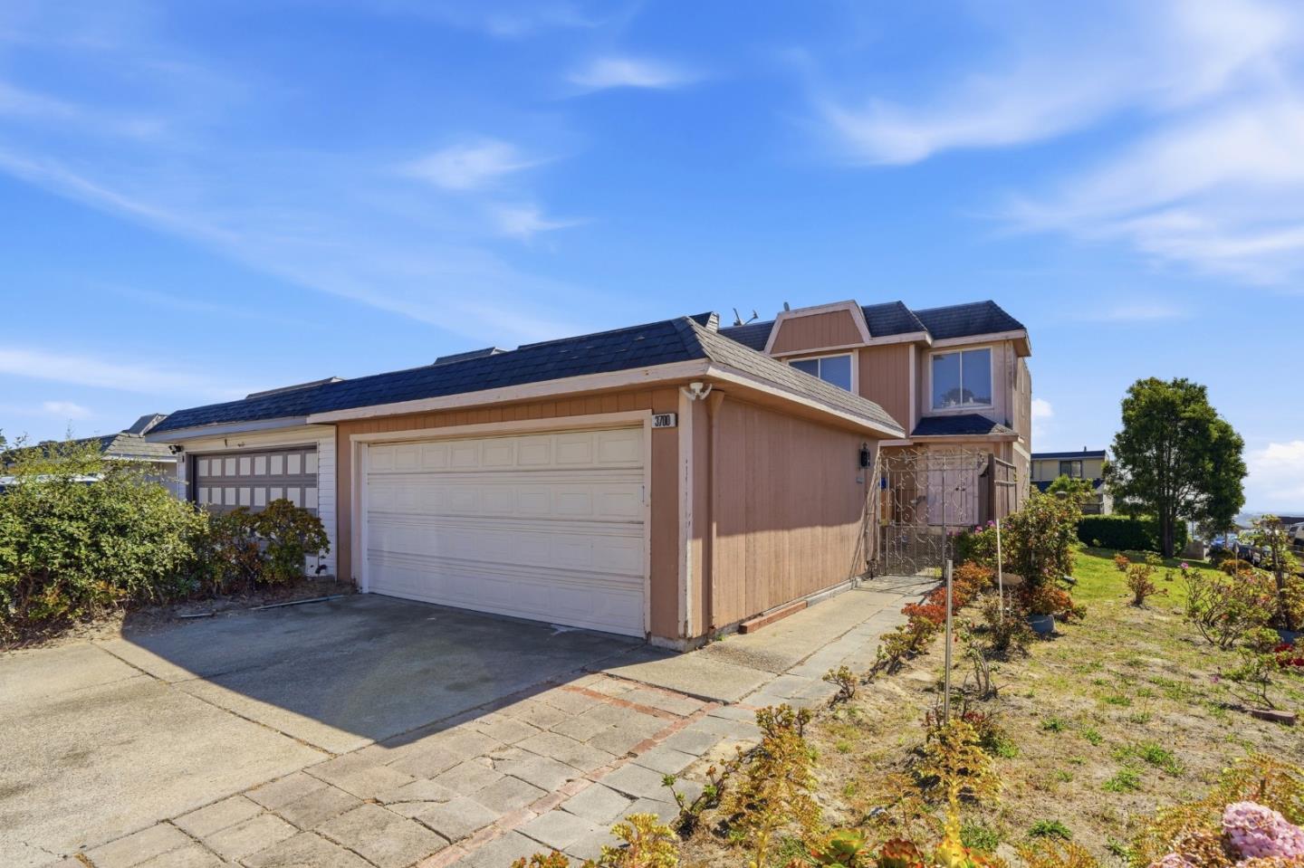 3700 Brunswick Court — photo