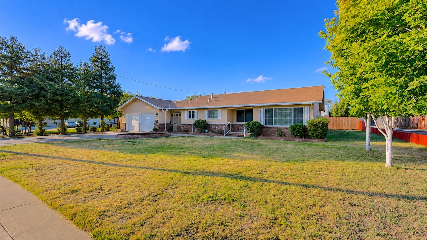 100 Pedras Road, Turlock, CA 95382 — photo 2