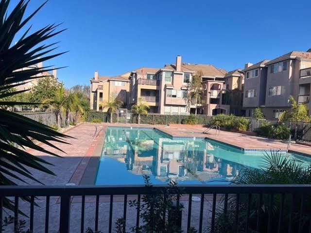 Home in Redwood Shores, CA 94065 — photo 2