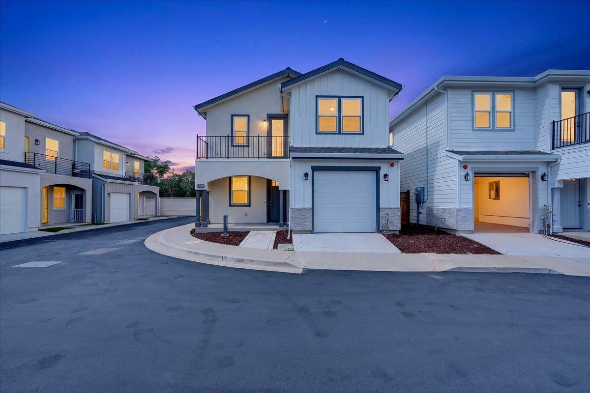 869 Connie Lane — photo