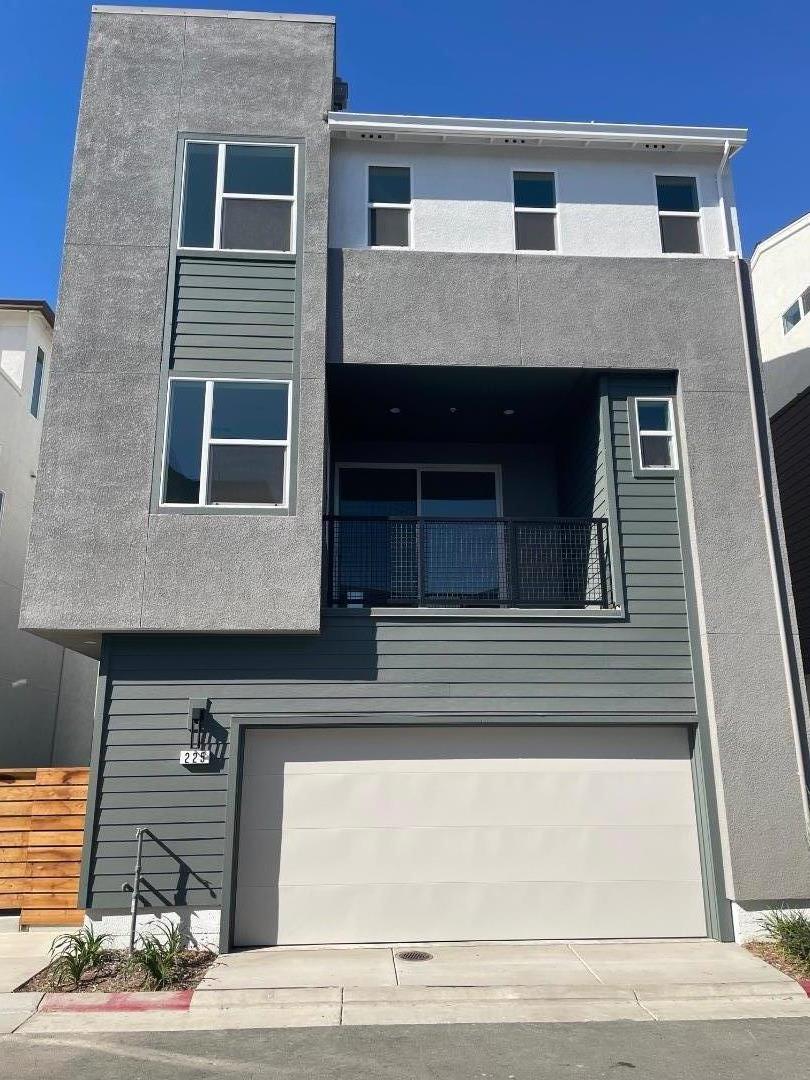 225 Honeydew Court — photo