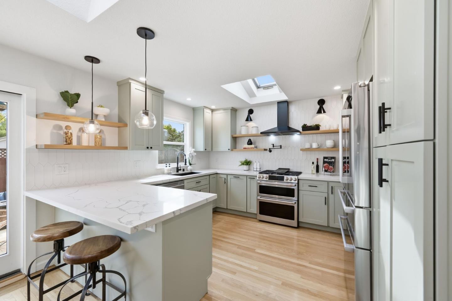 1005 Hall Street — photo