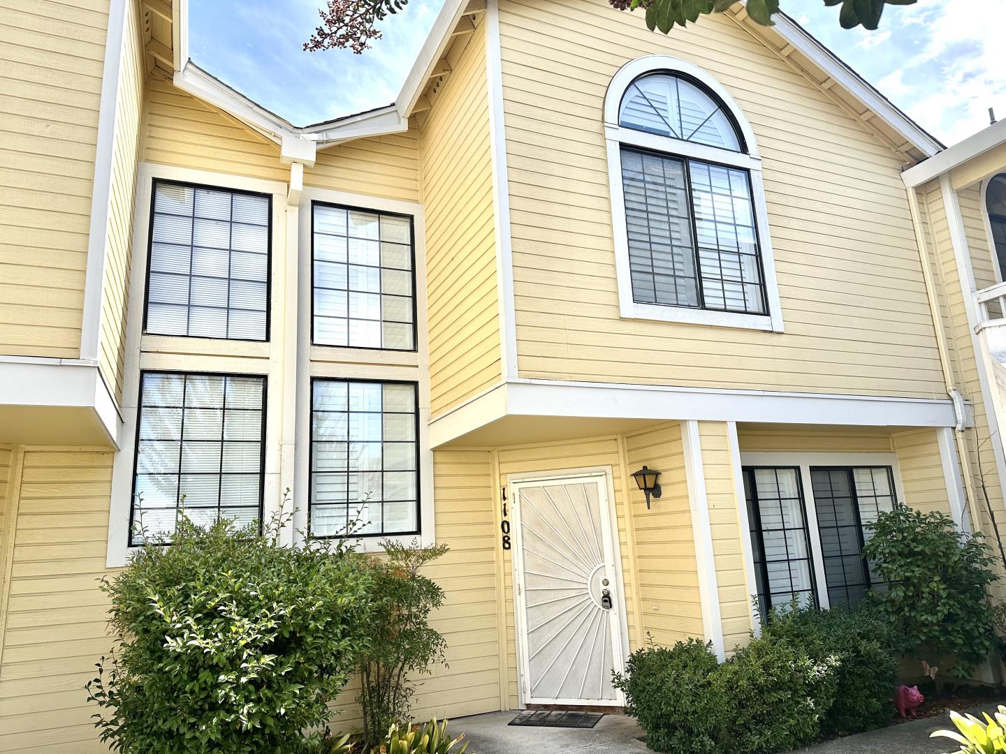 1108 Devonwood — photo