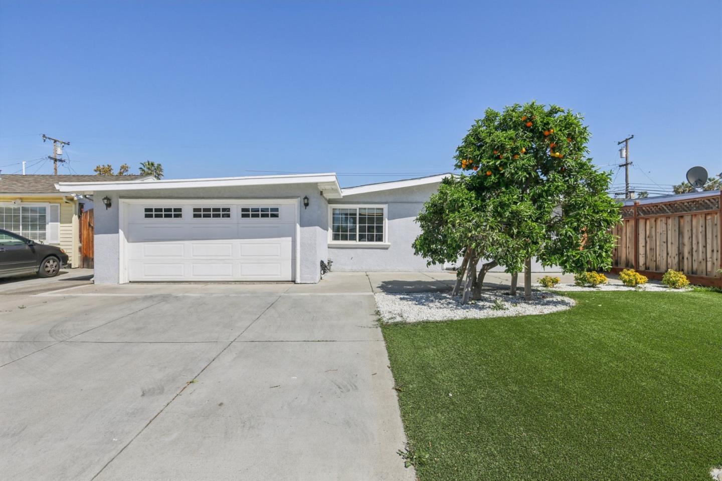 1370 Cathay Drive — photo