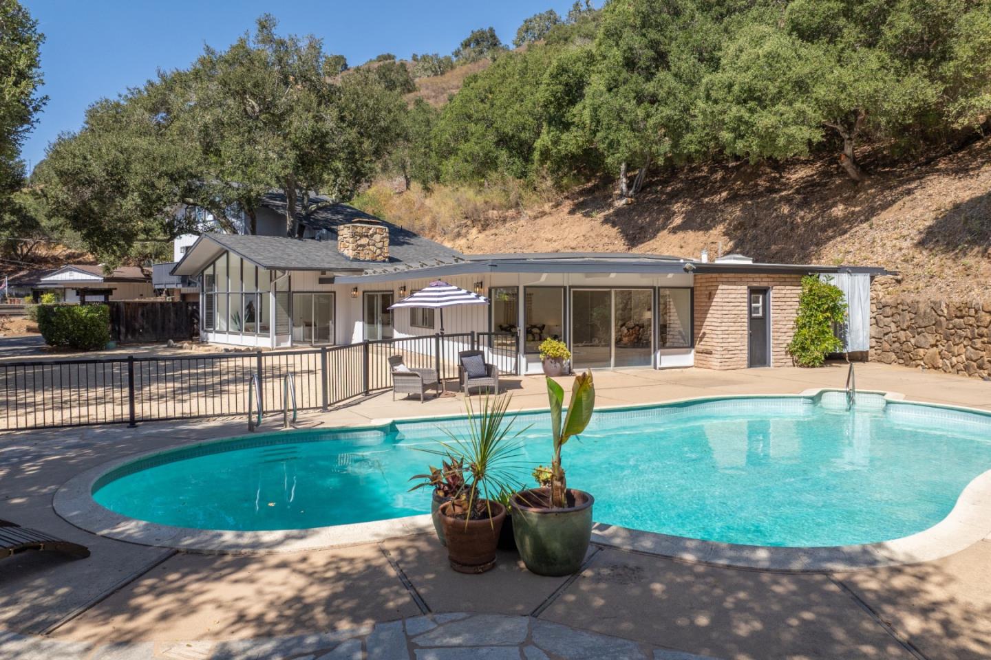 160 E Carmel Valley Road — photo