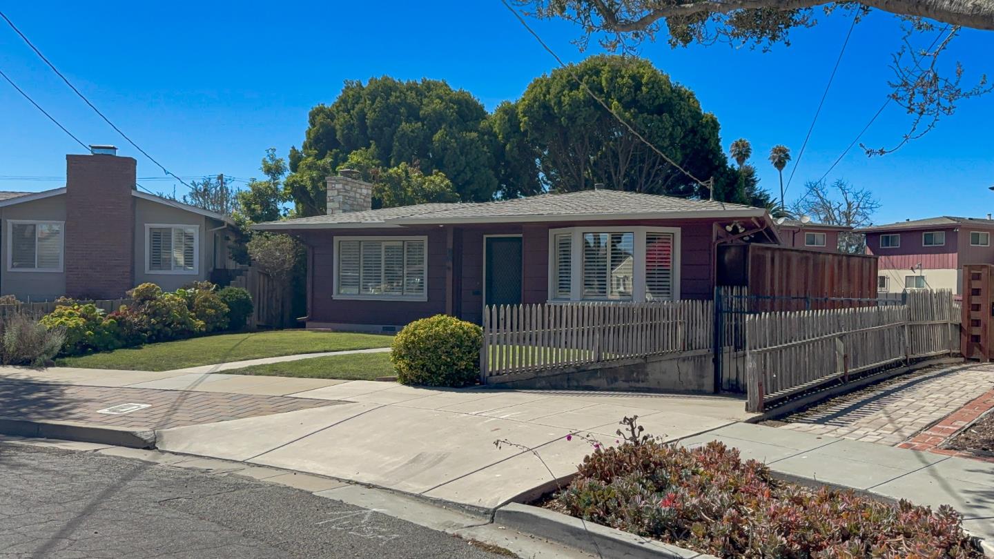 162 Riker Terrace, Salinas, CA 93901 — photo 3