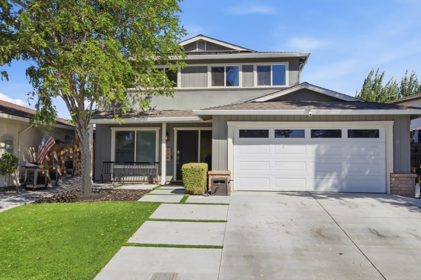 4596 Meadowhurst Court — photo