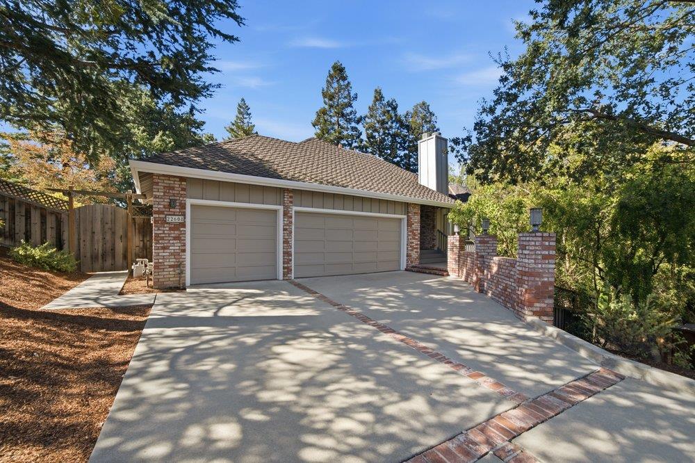22608 Poppy Drive — photo