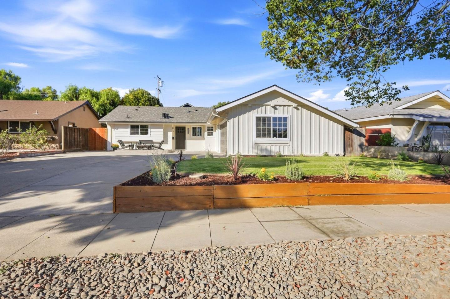 5571 Cornell Drive — photo