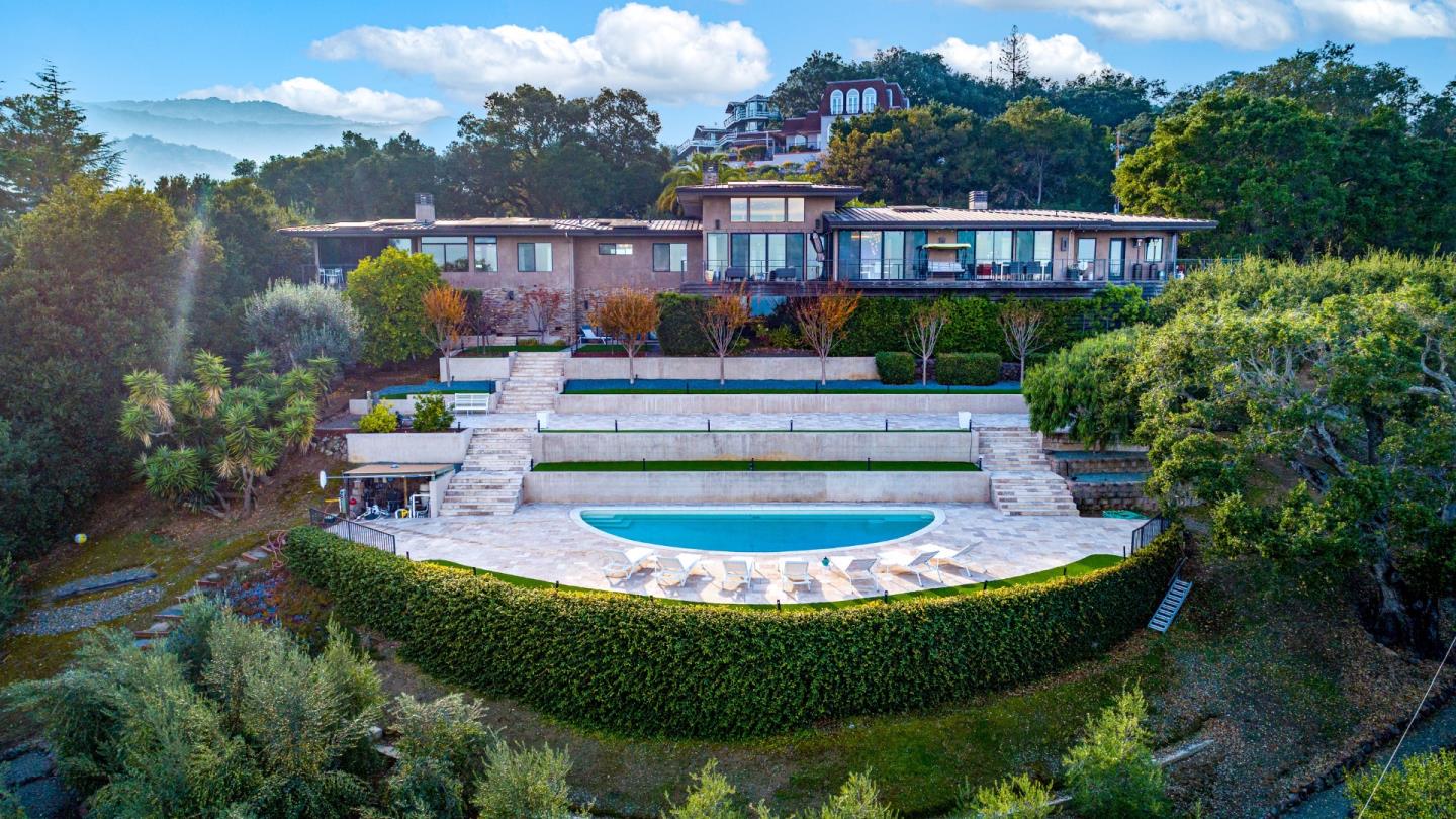 Home in Los Altos Hills, CA 94024 — photo 2