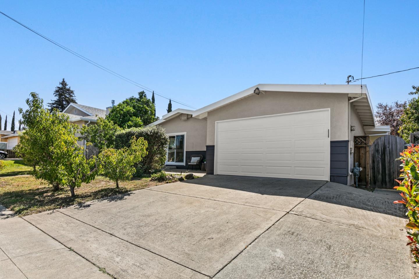 41551 Denise Street — photo