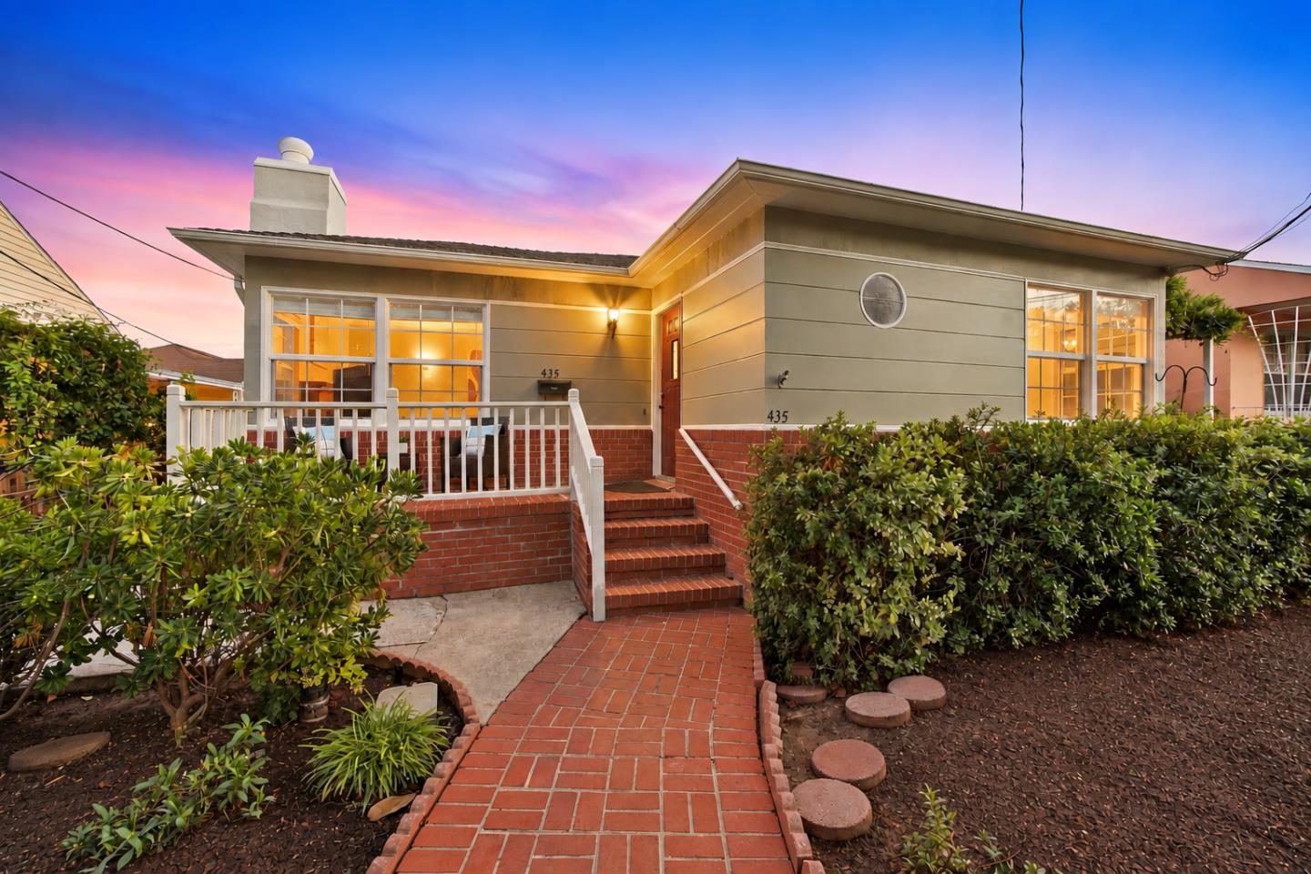 435 Portola Drive — photo
