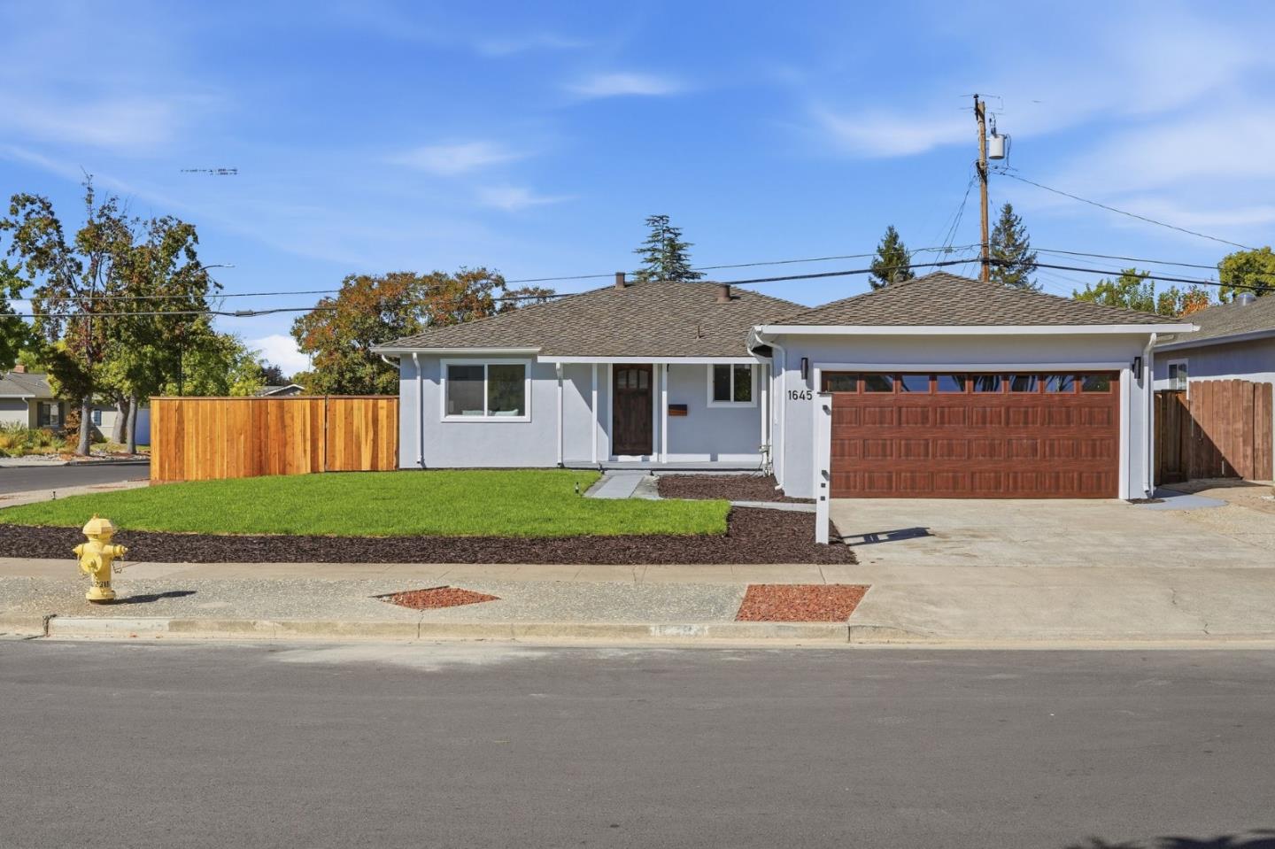 1645 Orchard View Drive — photo