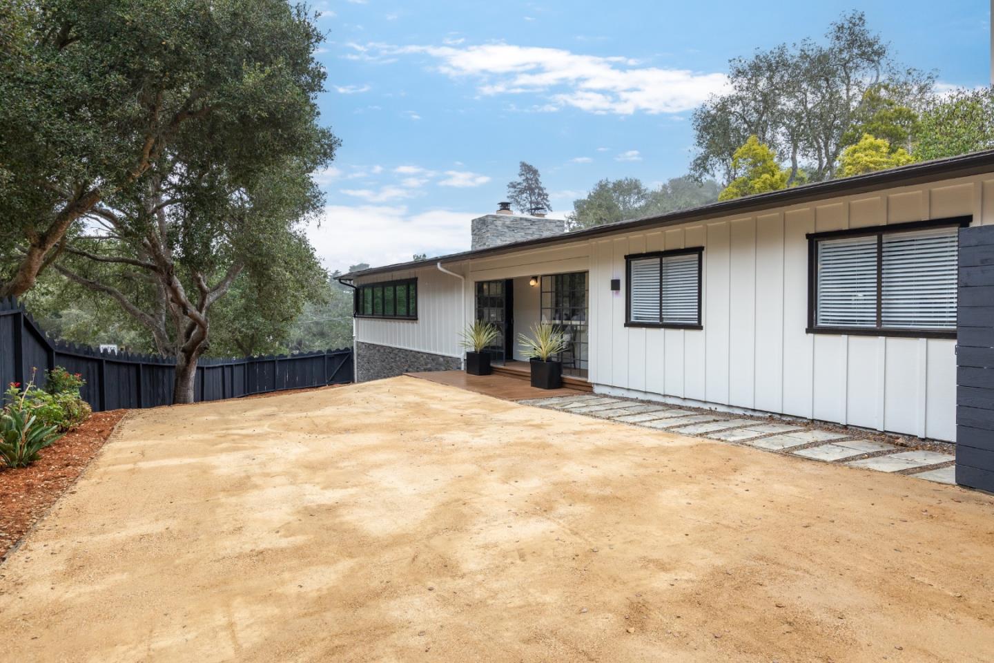 25165 Stewart Place — photo