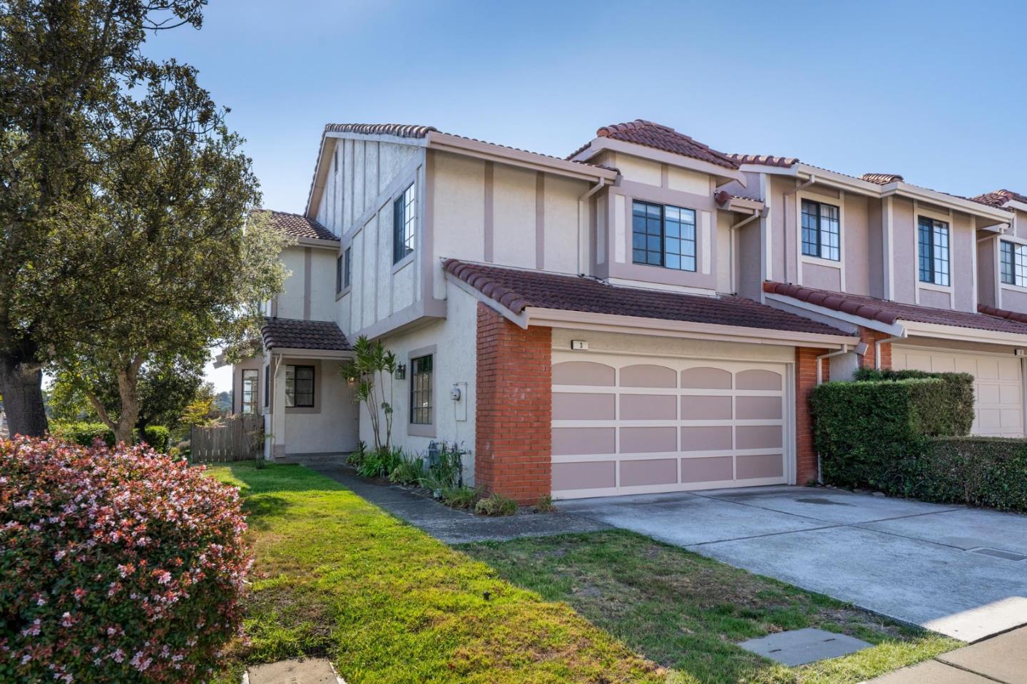 3 Amy Drive — photo