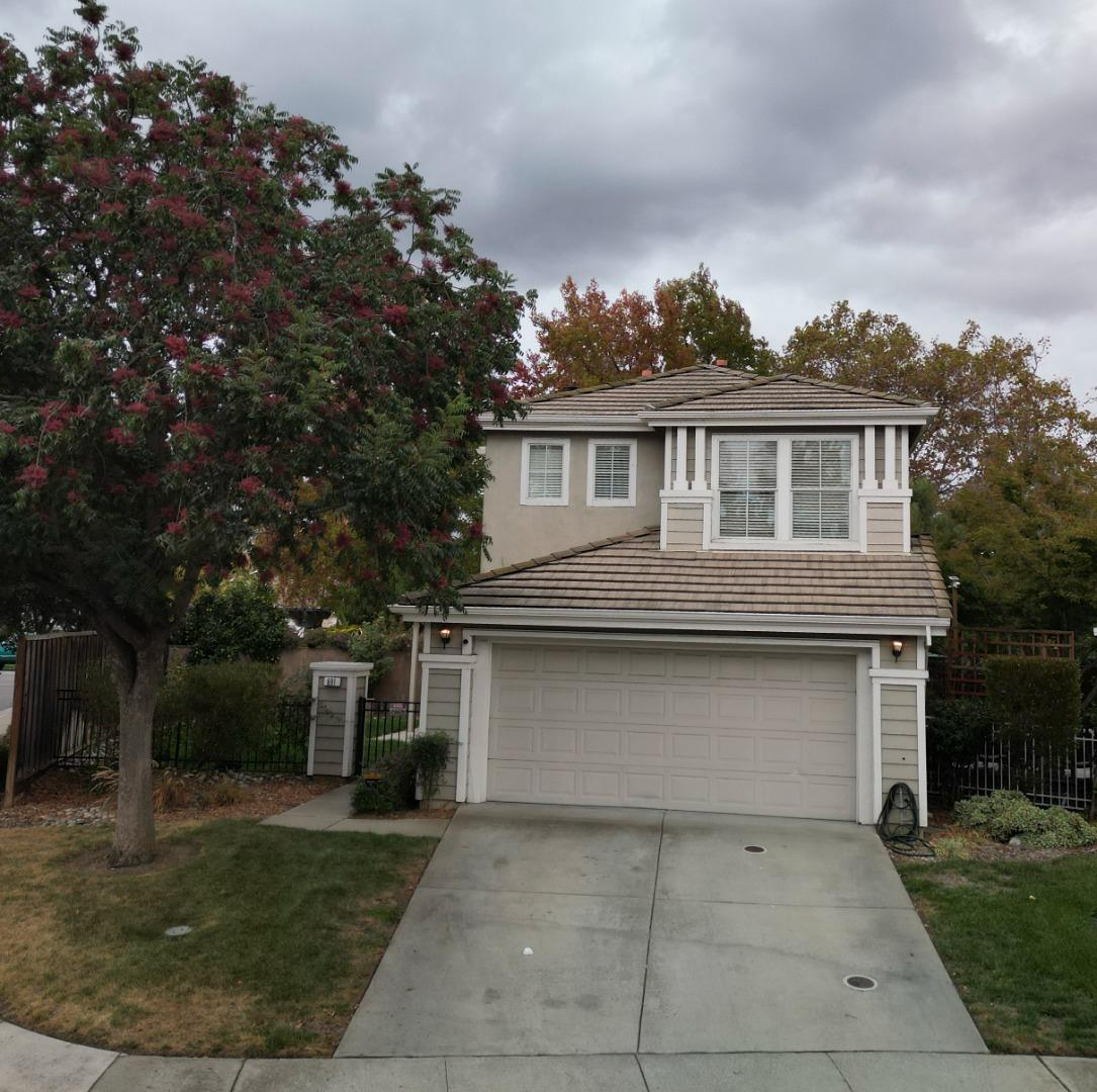 691 Eden — photo
