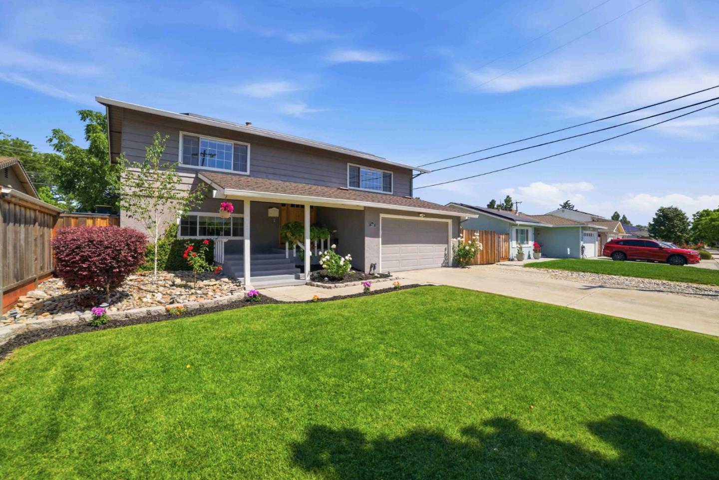1567 Glencrest Drive — photo