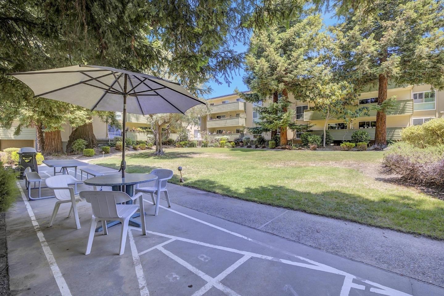 1031 Crestview Drive #216 — photo