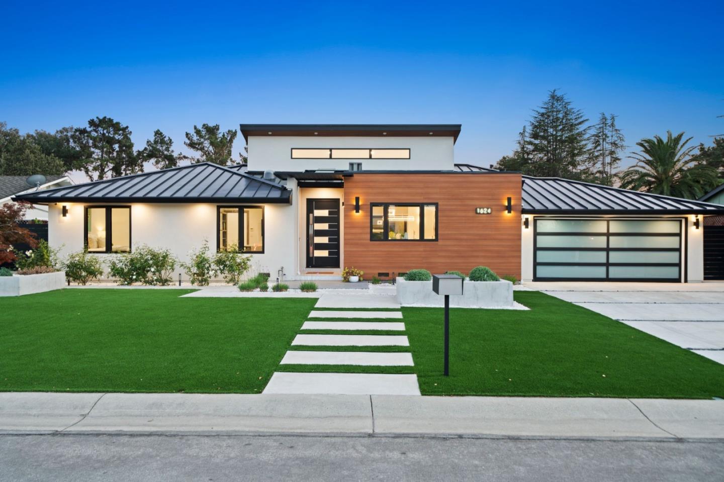 1624 Wakefield Terrace — photo