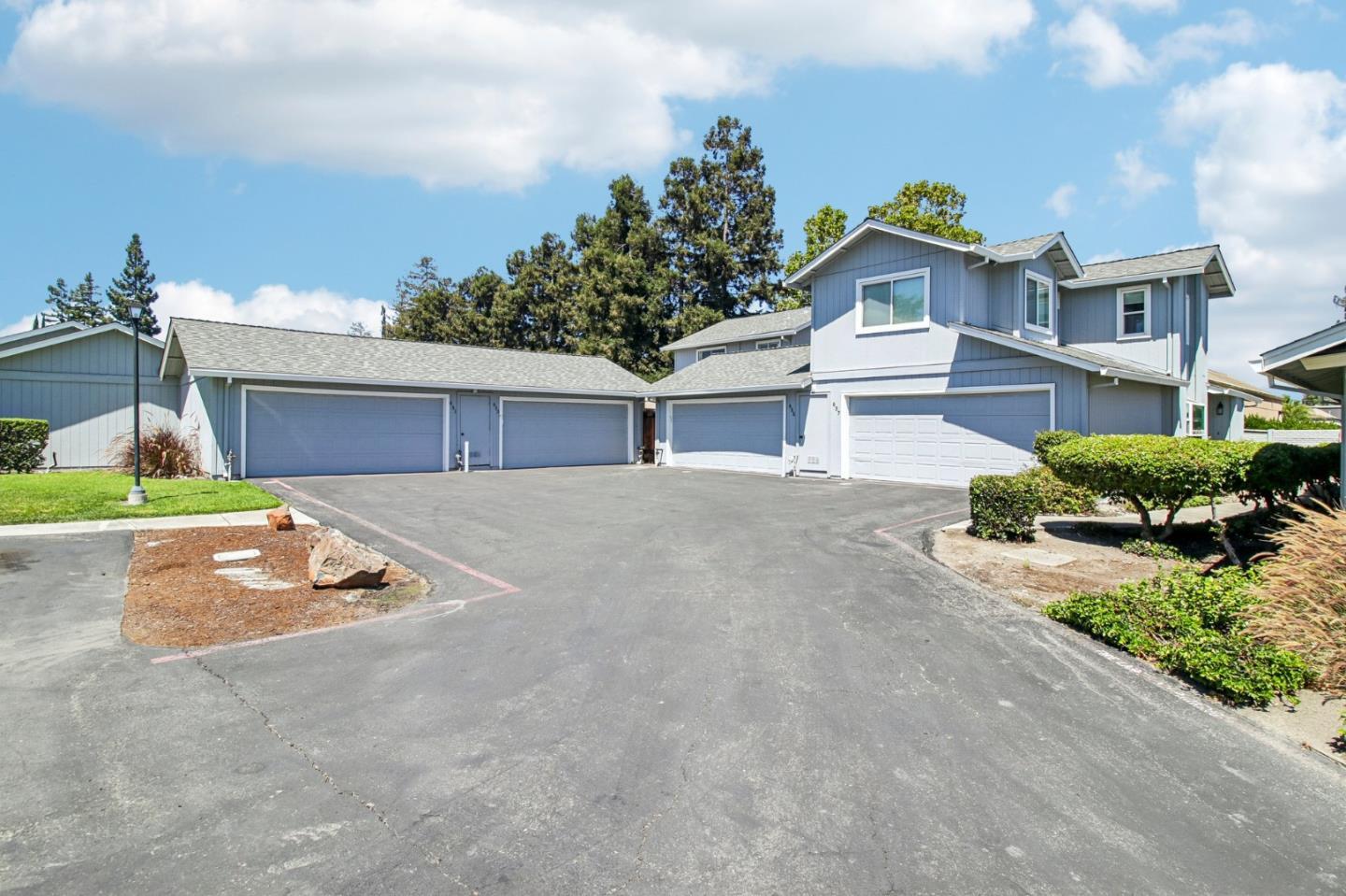 655 Martinique Court — photo