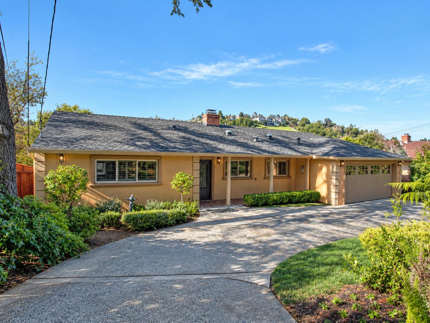 772 Knoll Drive — photo