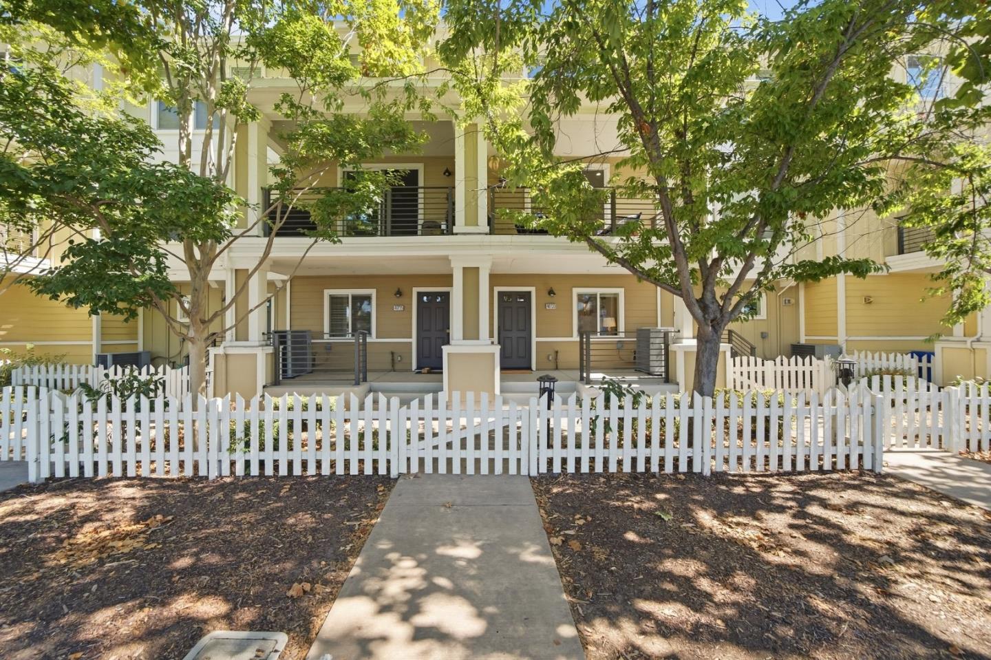 40733 Greystone Terrace — photo