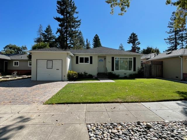 1832 Anamor Street — photo
