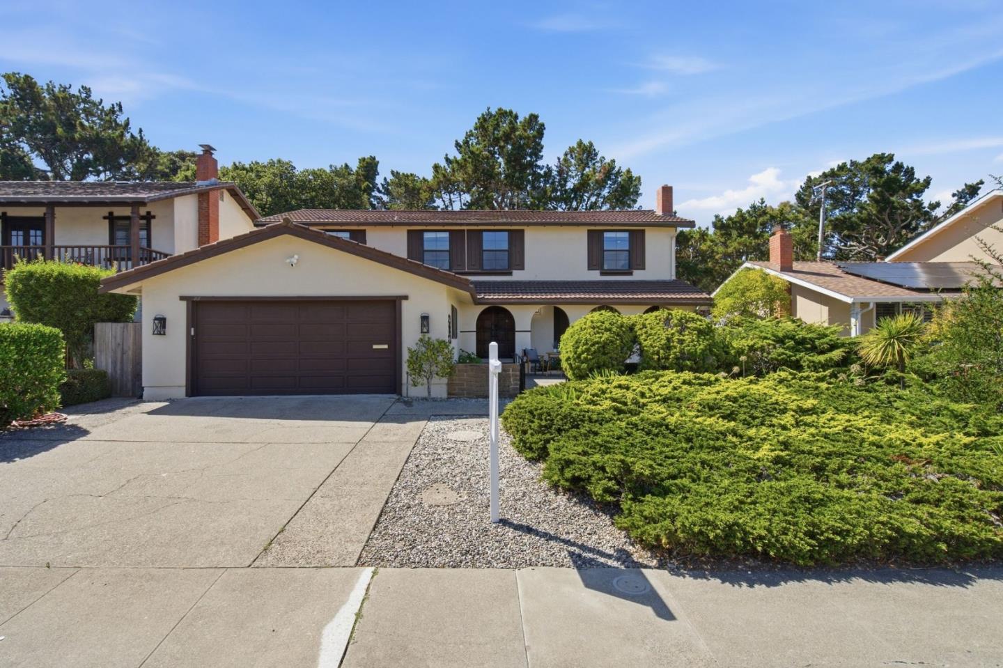 717 Crestview Drive — photo