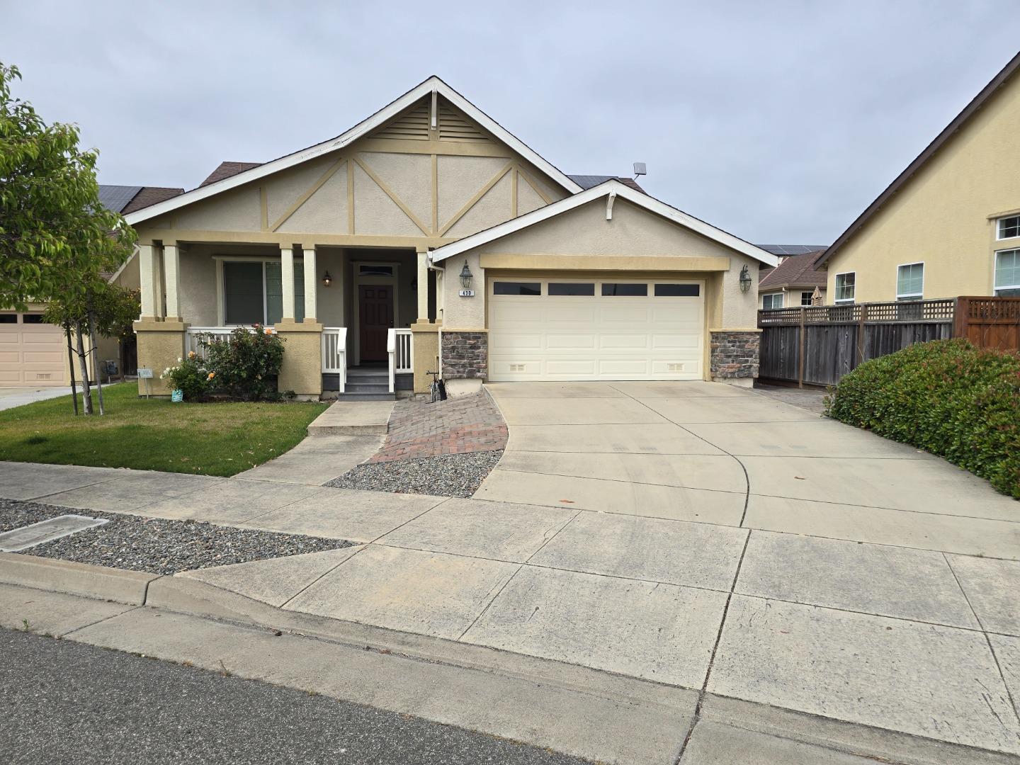 430 Vivienne Drive — photo