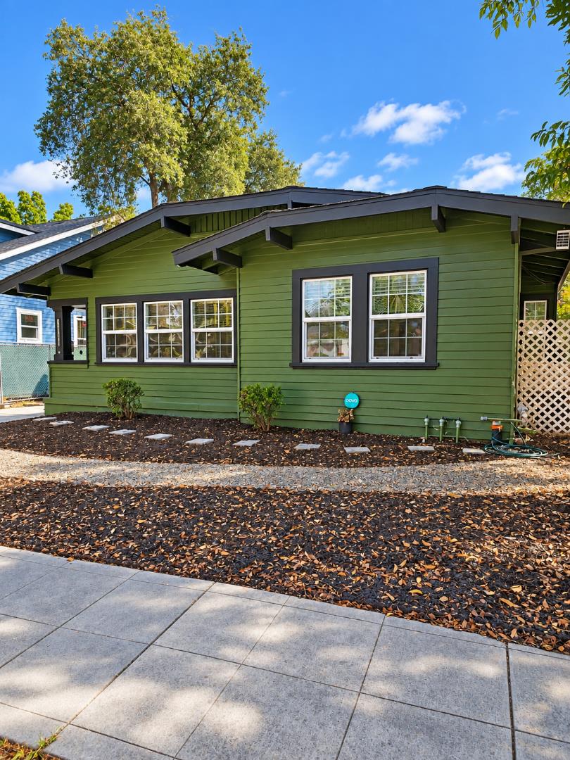 1030 W Rose Street — photo