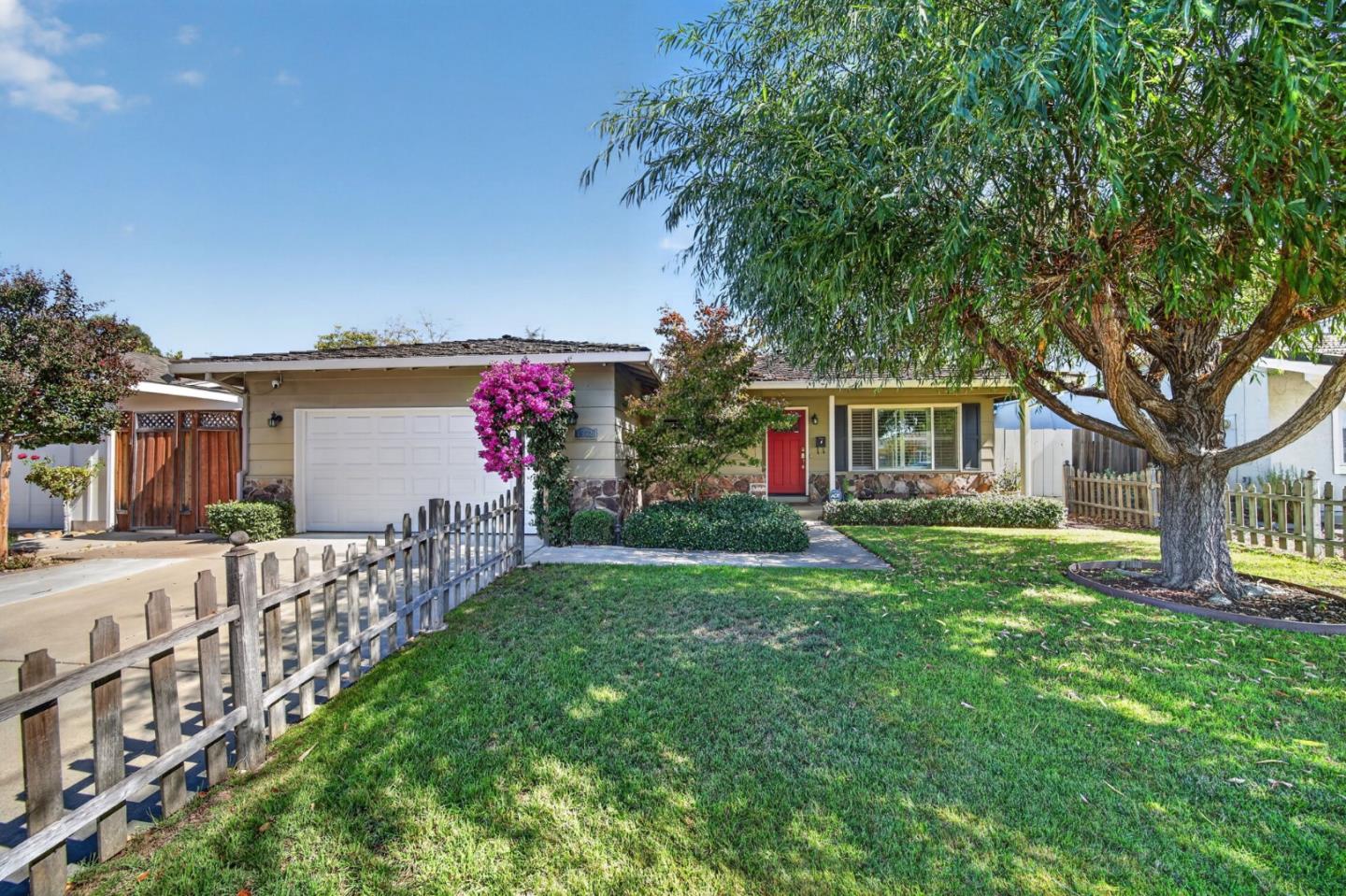 1572 Creek Drive — photo