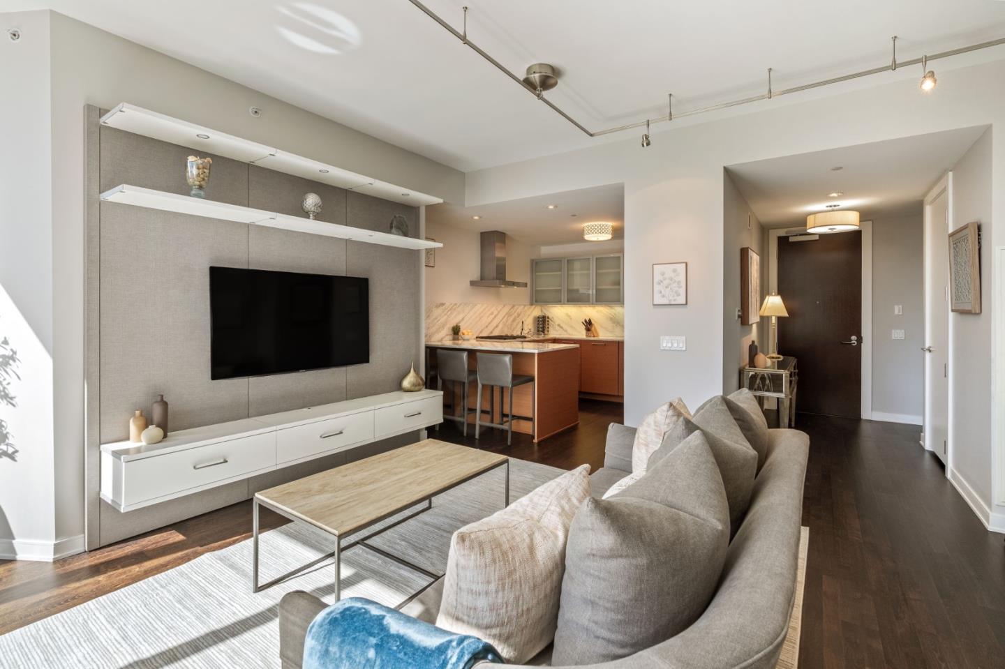 Home in San Francisco, CA 94105 — photo 3