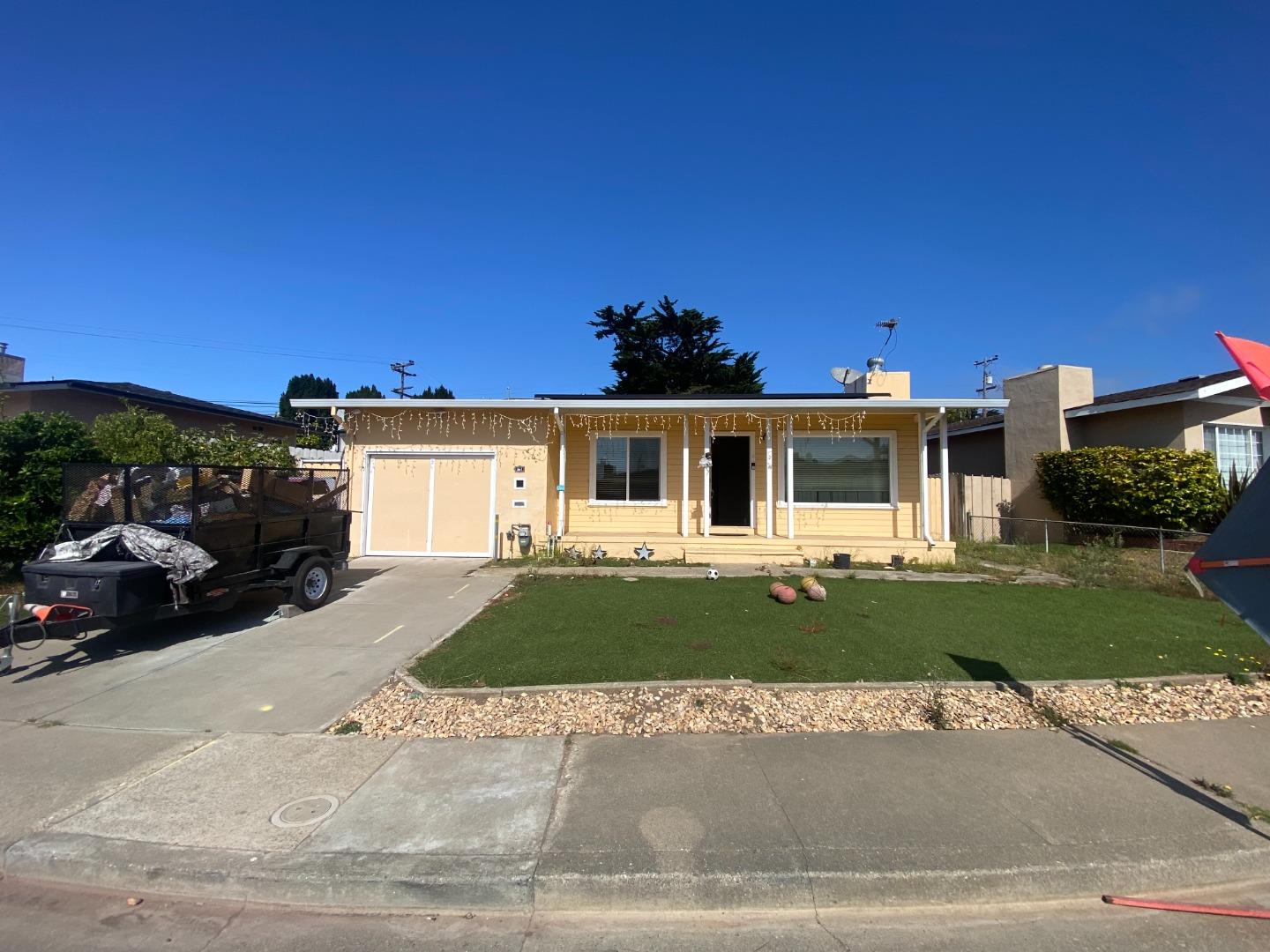 307 Heather Way — photo