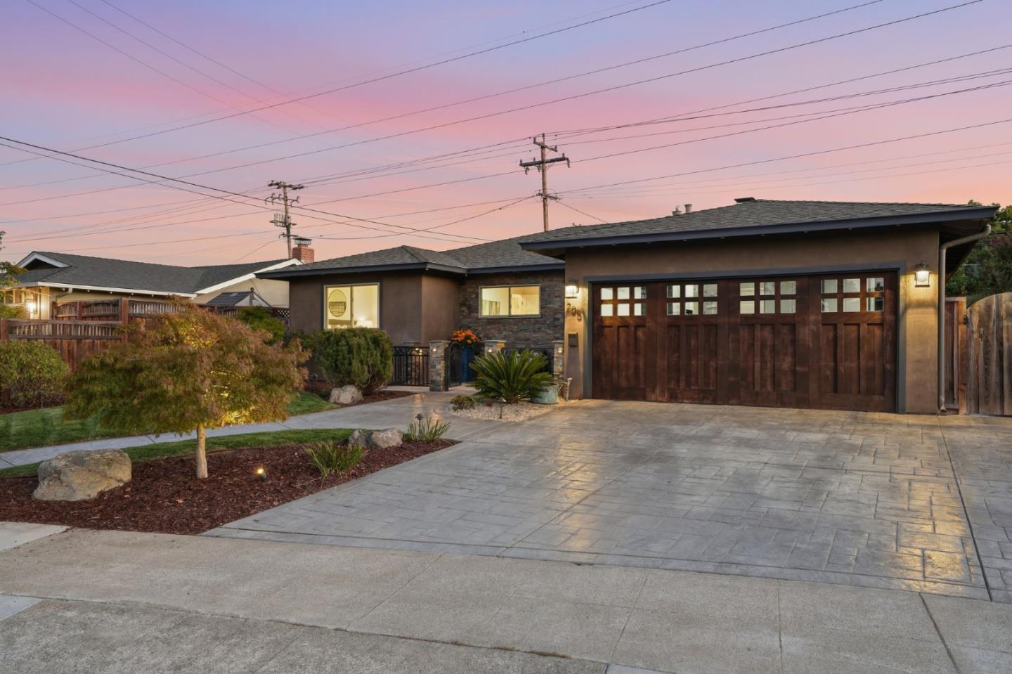Home in Los Gatos, CA 95032 — photo 2
