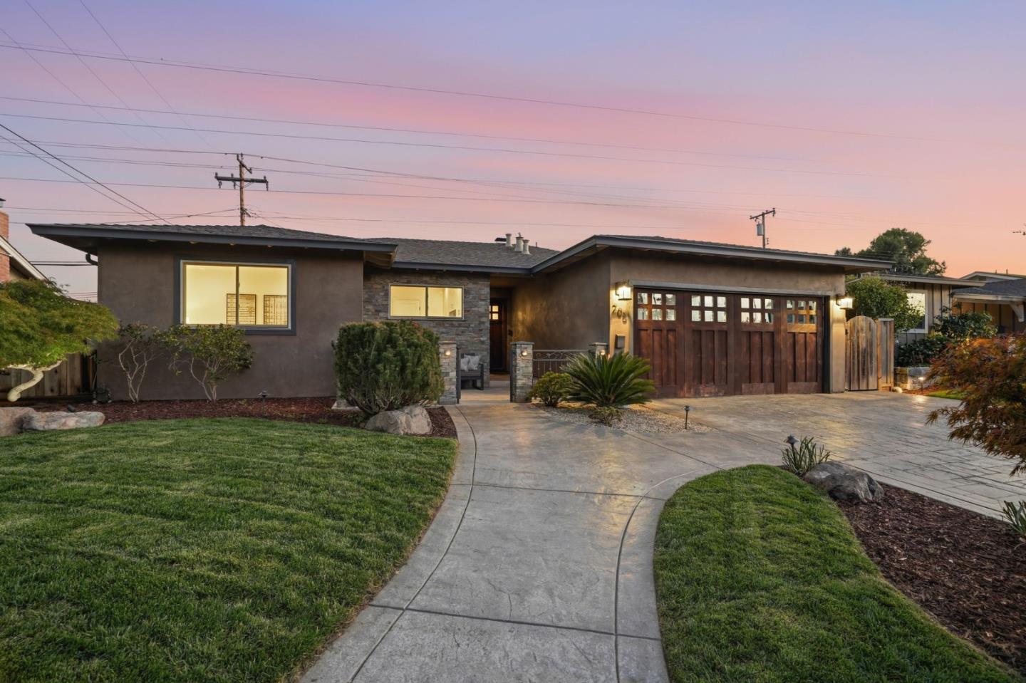 Home in Los Gatos, CA 95032 — photo 3