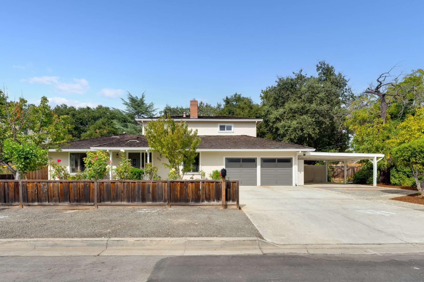 966 Marilyn Drive — photo