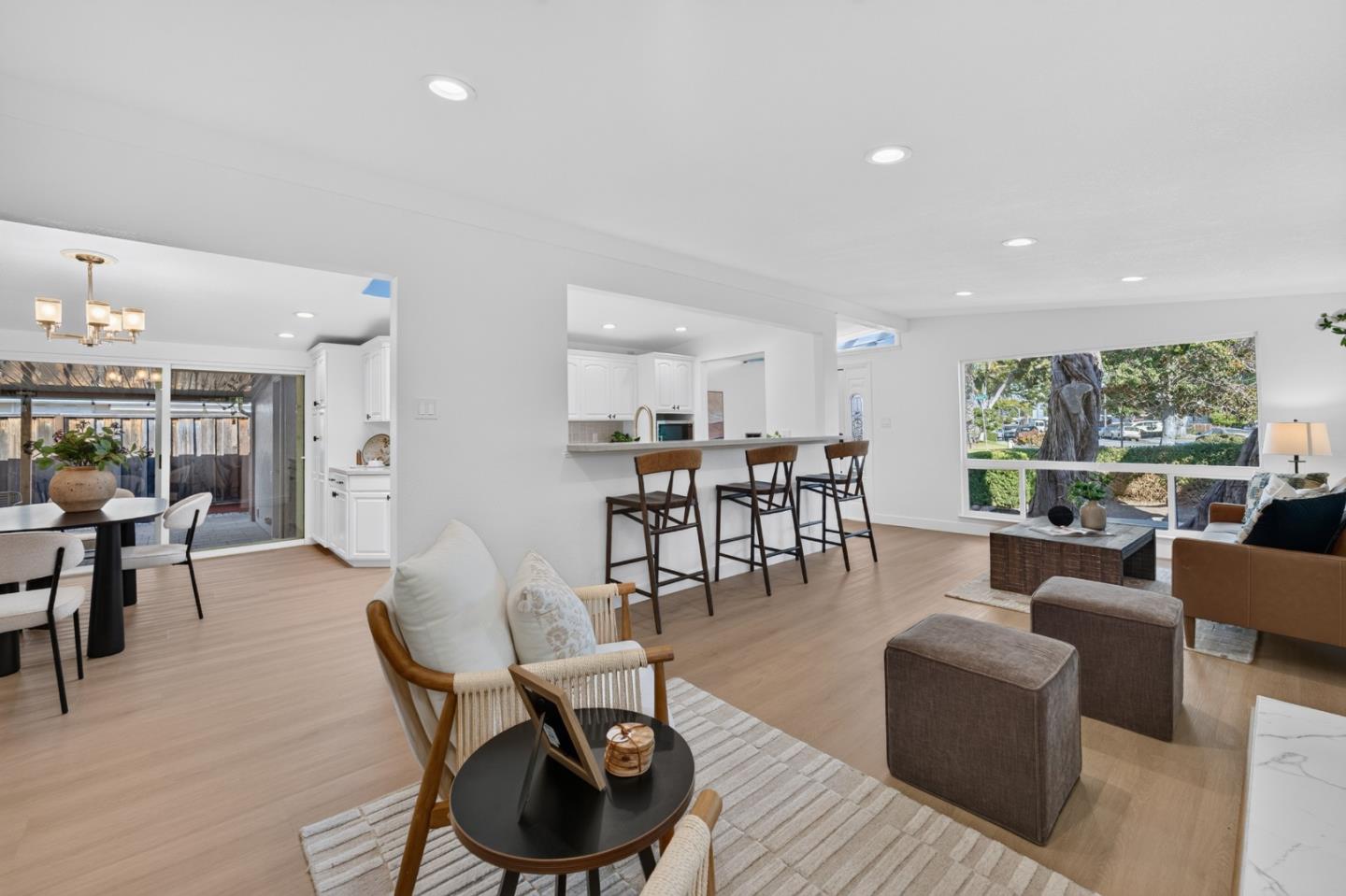 Home in Santa Clara, CA 95051 — photo 2