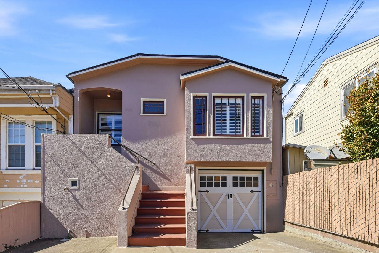 210 Miriam Street — photo