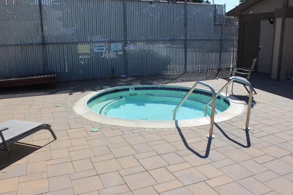 Home in San Mateo, CA 94404 — photo 2
