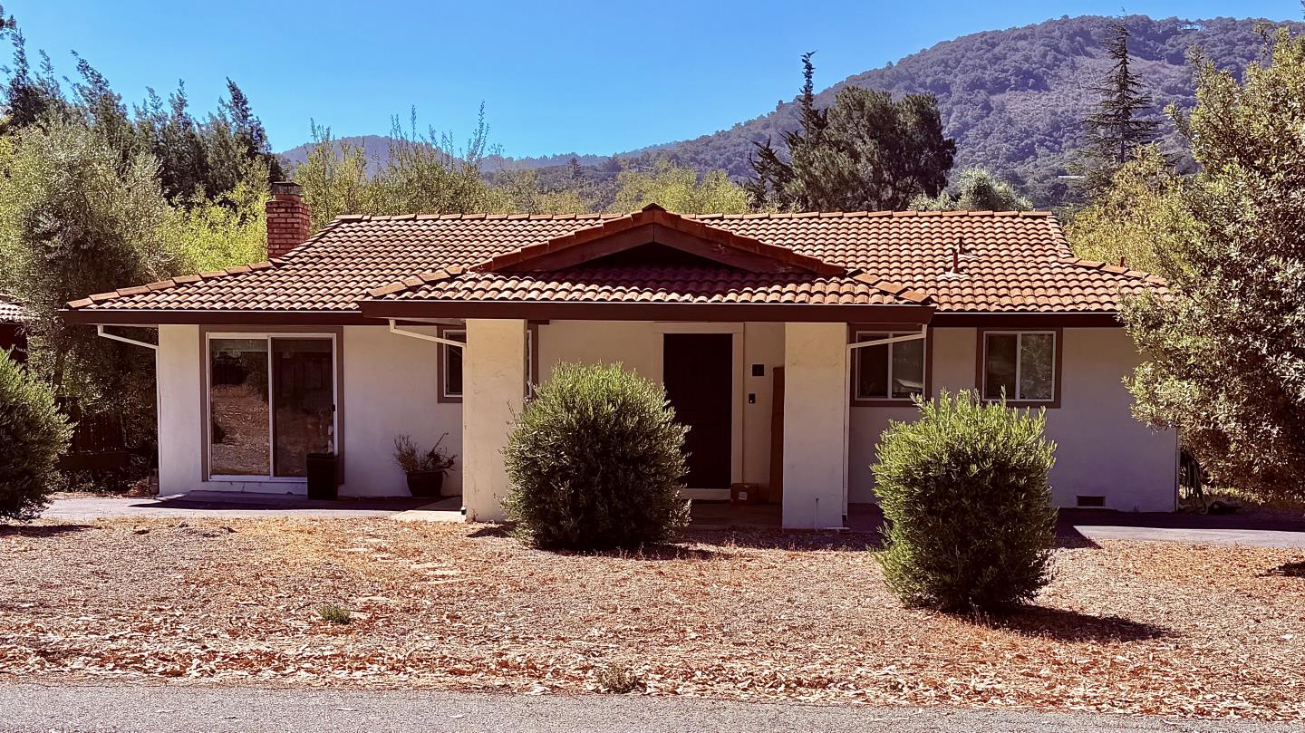 2 Laguna Robles — photo