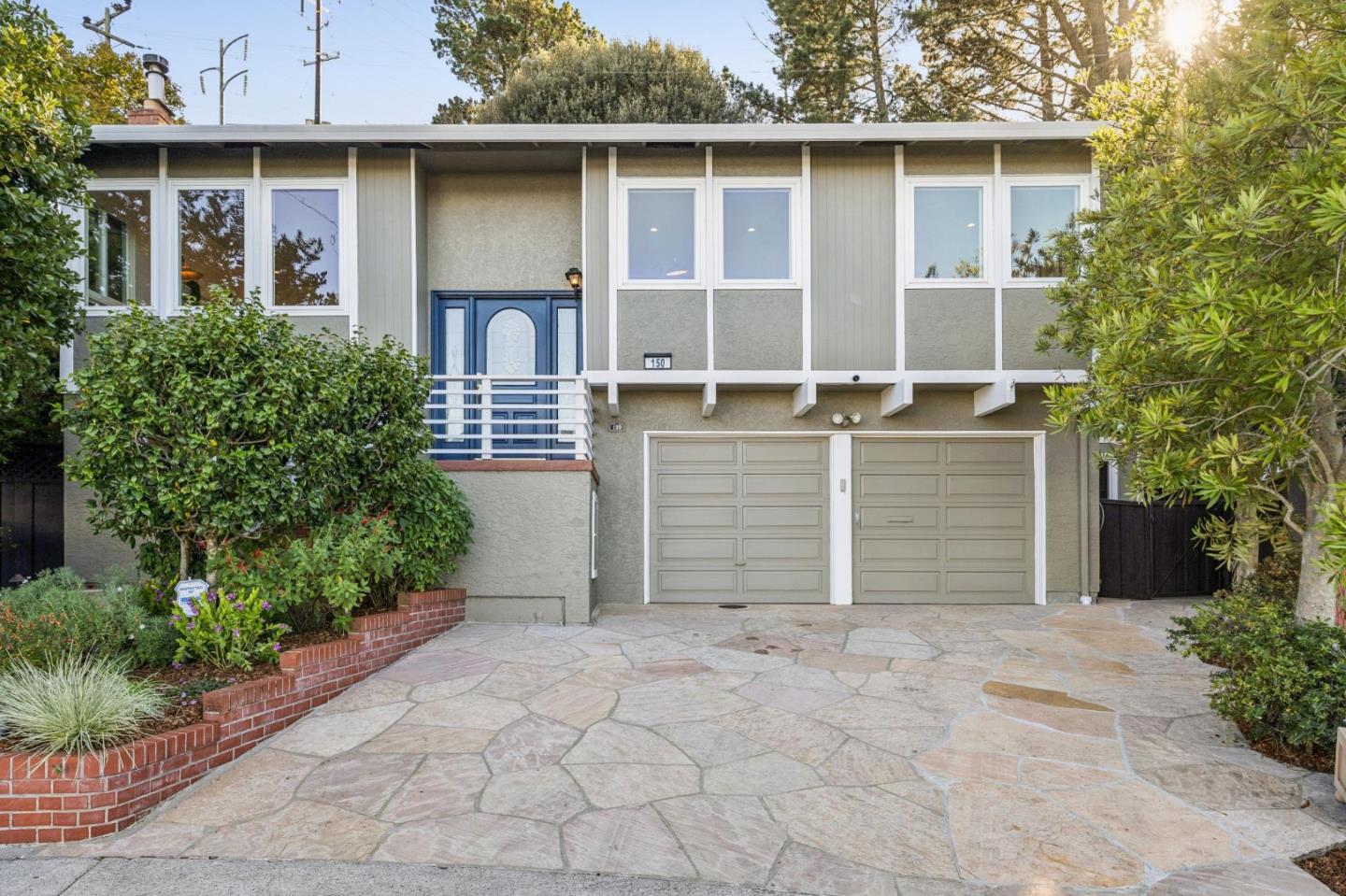 150 Tehama Court — photo