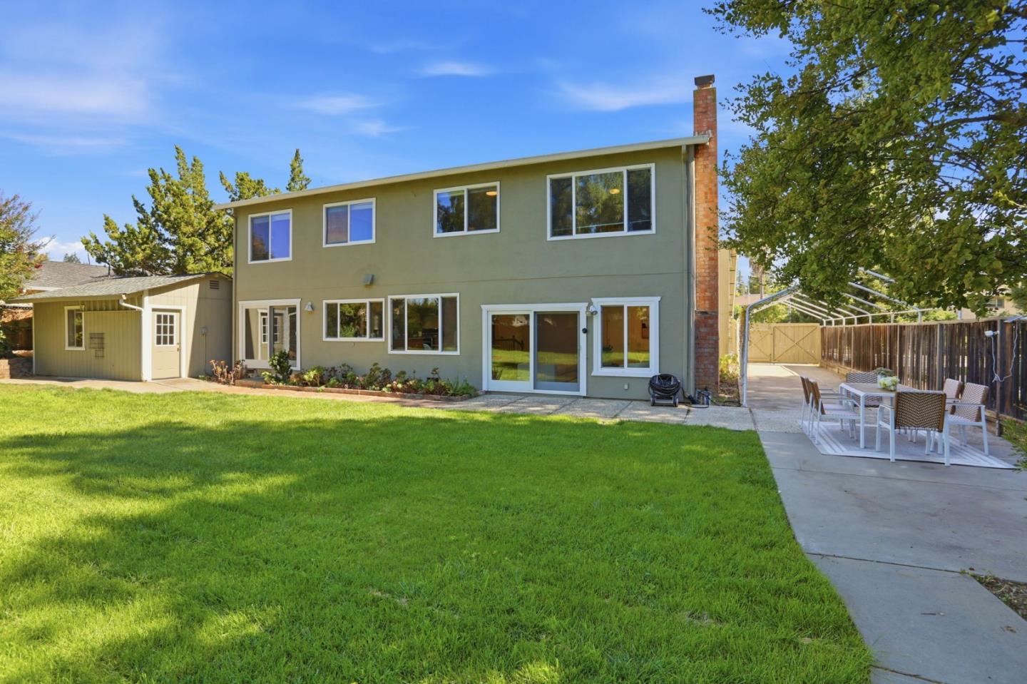 560 Tawny Drive — photo