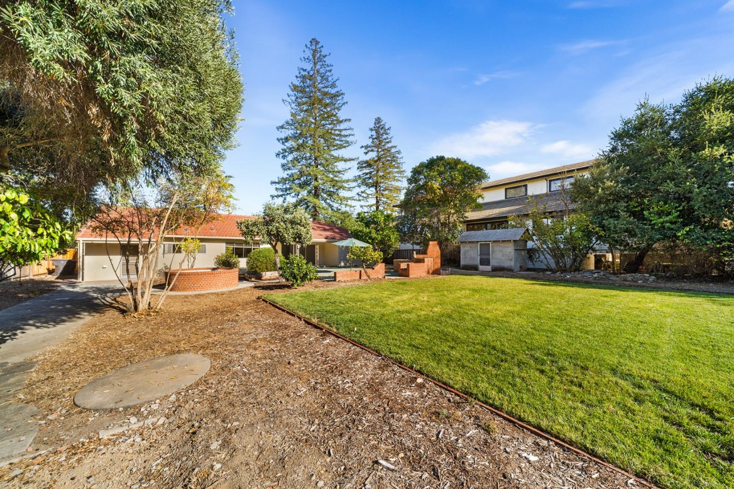 Home in Los Gatos, CA 95032 — photo 3