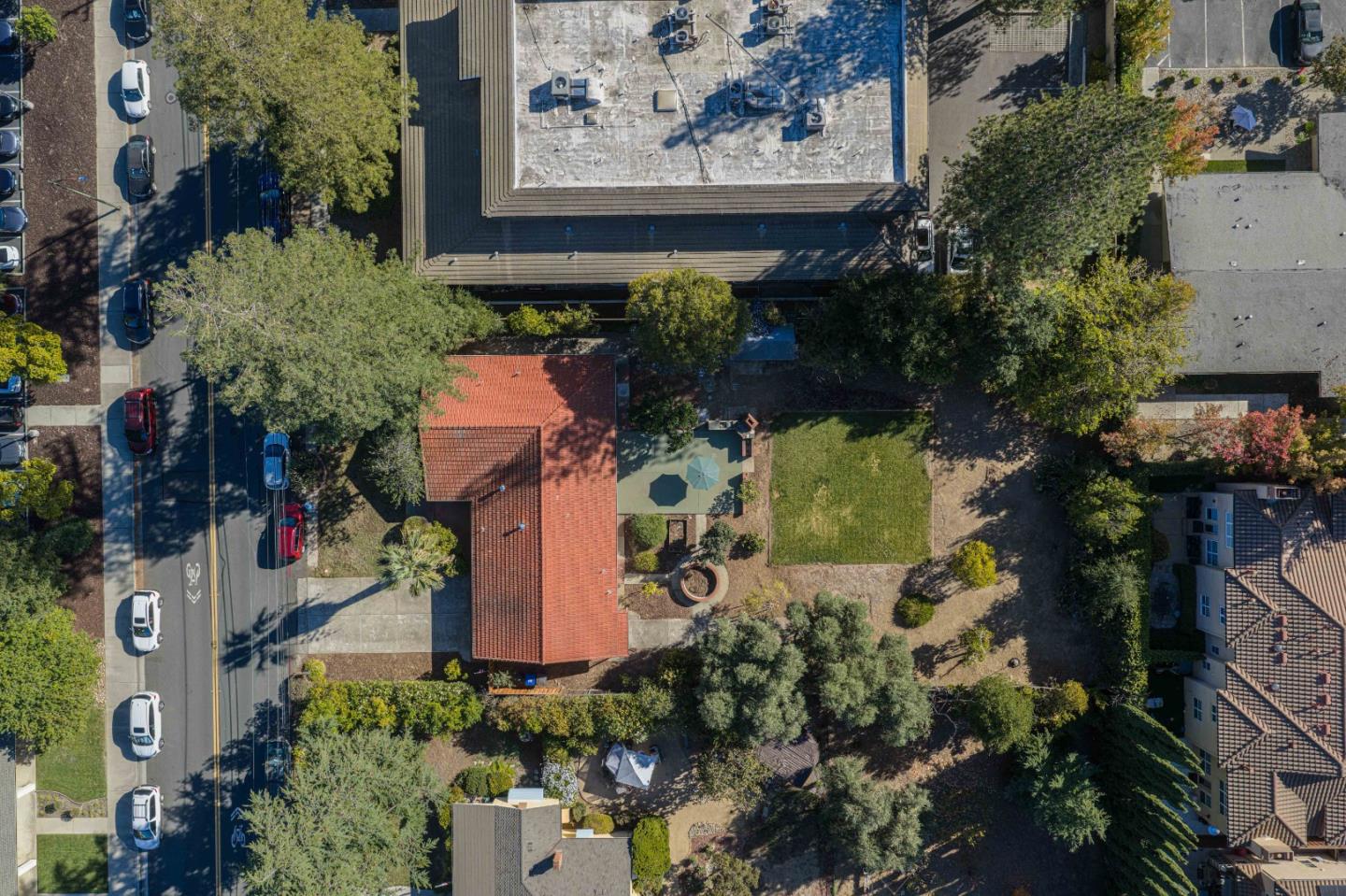 Home in Los Gatos, CA 95032 — photo 3