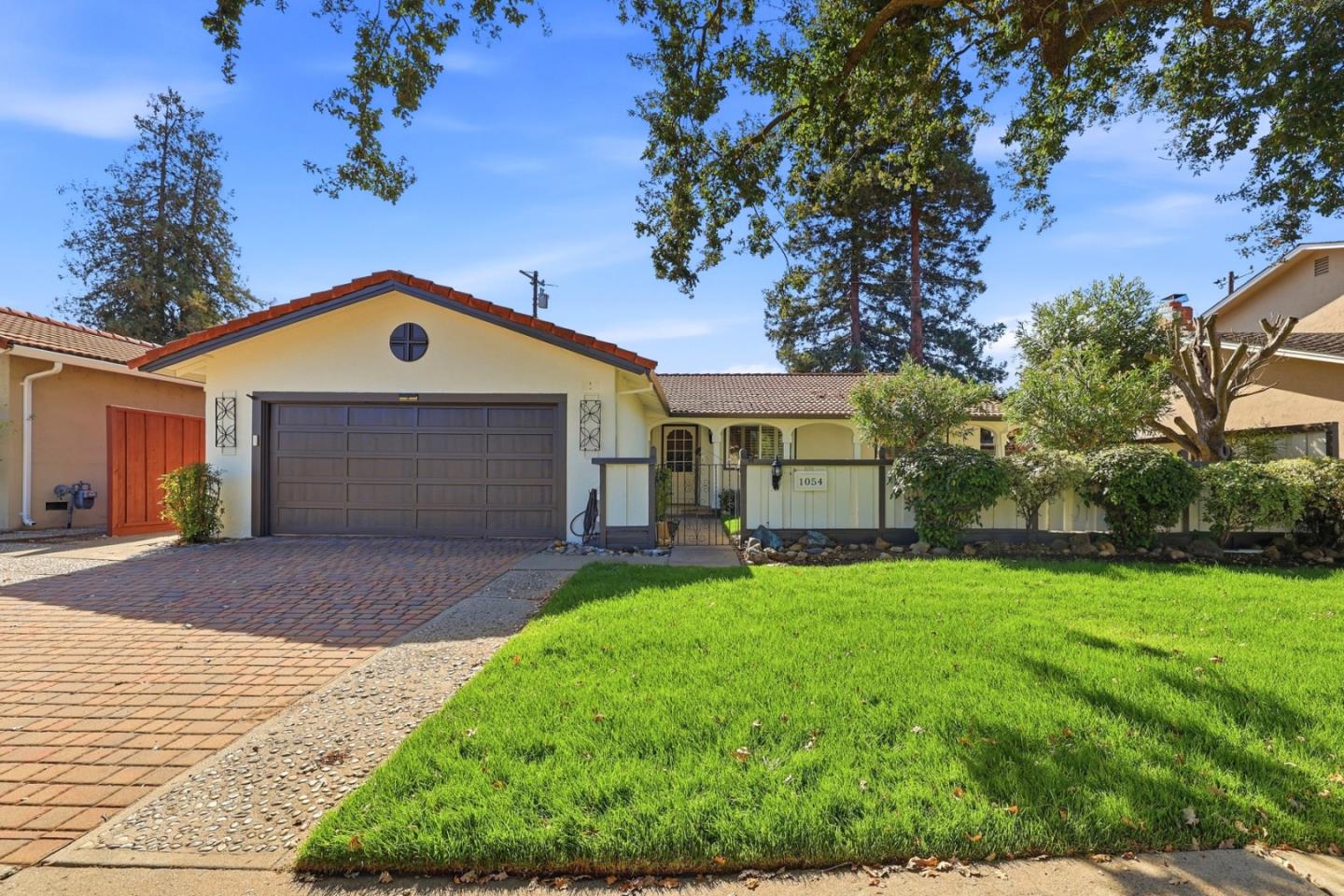 1054 Timber Crest Drive — photo