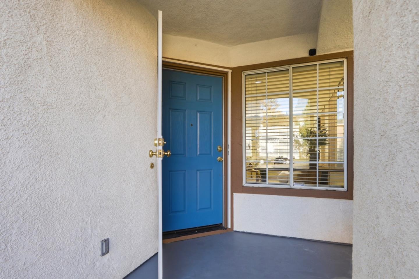 1572 Firestone Loop, San Jose, CA 95116 — photo 3