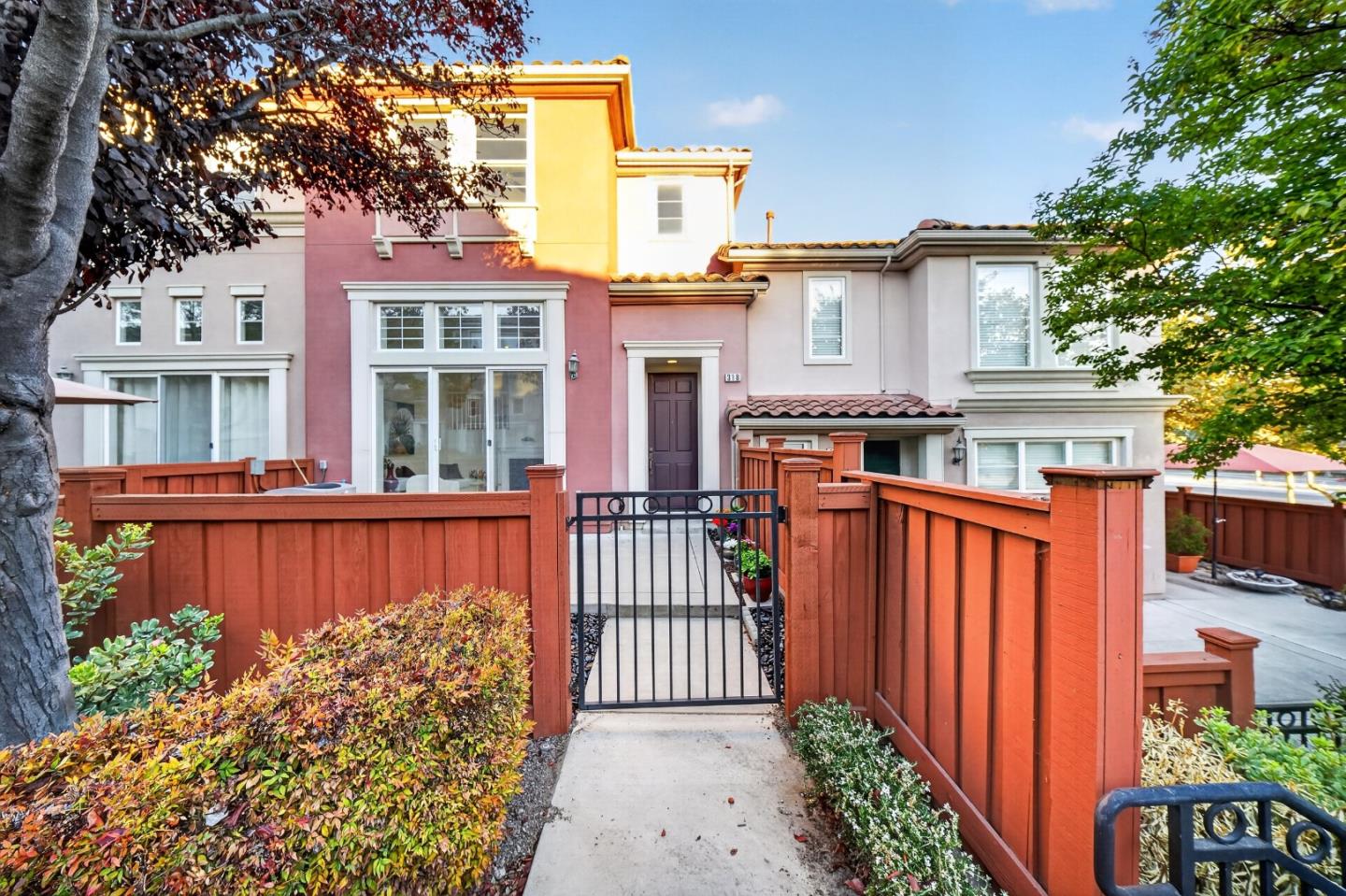318 Vista Roma Way — photo