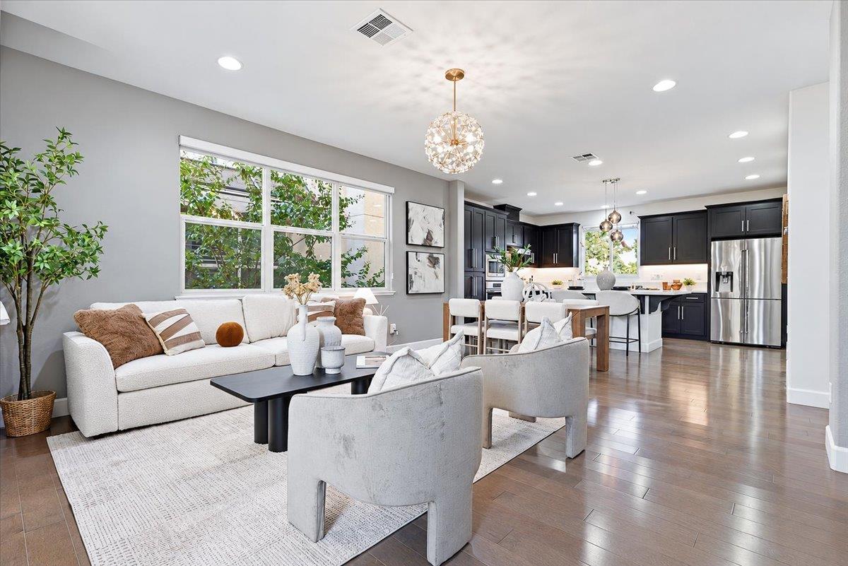 316 Fair Oaks Ave — photo