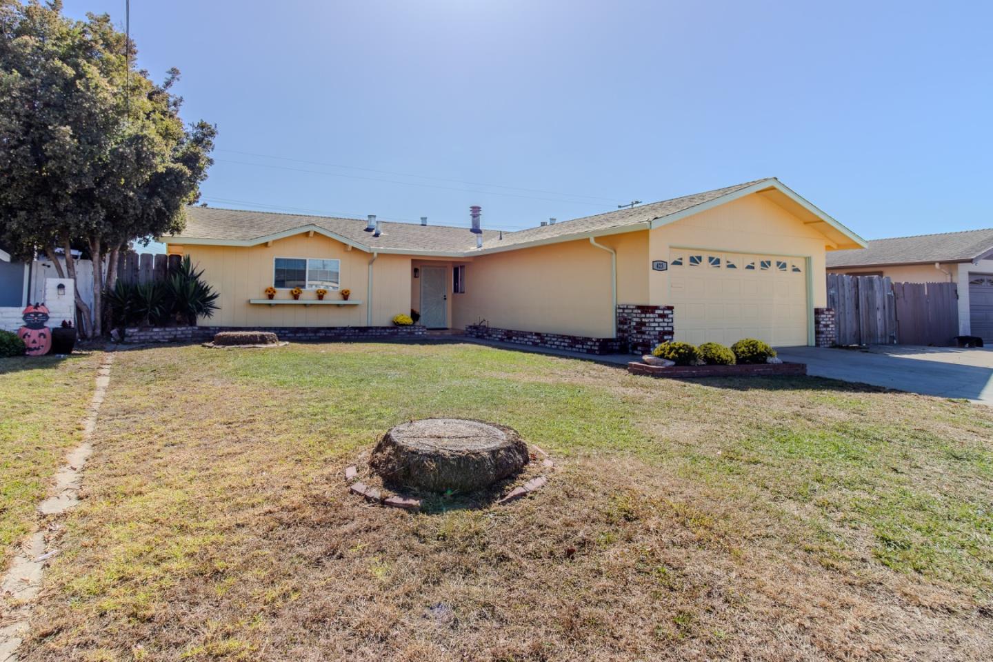 423 Pueblo Drive — photo